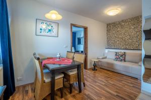 TEMPFER 2 Apartments & Rooms with new WELLNESS 