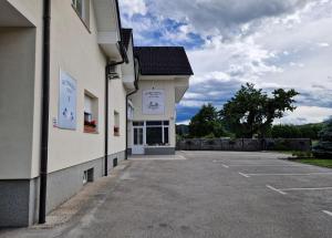 Dežman Apartments & Rooms 