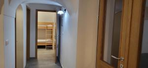 Rooms & Apartments Kepic, AIRPORT accomodation 