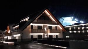 Vila Mojca Apartma Eva-Neža, Kranjska Gora (center) 