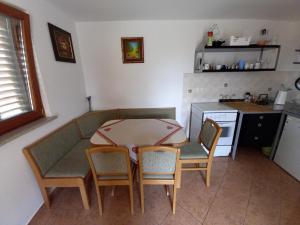 Peaceful, cosy cottage near Kolpa river 