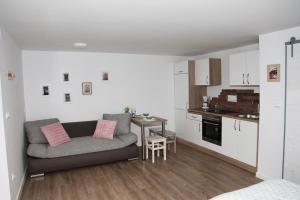 STUDIO LUNA 