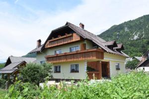 Apartment & Room Pristov 