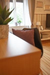 Apartment Nobl plac 