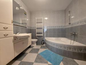 Apartma Teloh 