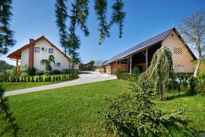 Farmhouse Lipoglav 