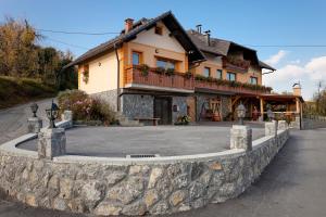 Tourist Farm Škrbina 