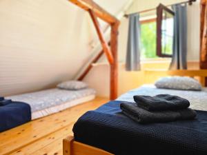 Martin's Family Cottage with Hot Tub & Views 