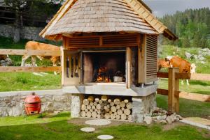 Luxury Alpine Chalet & Sauna Pinja - Velika Planina - I FEEL ALPS 