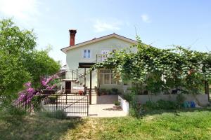 Bozena Studio KNEB 