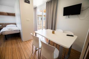 Mediteran Homes with Terme Čatež Tickets 