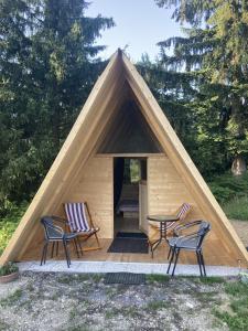 Hillside Bio Glamping