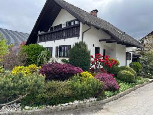 Pleasant Apartments 
