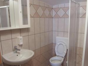Rooms Pri Lovrižu 