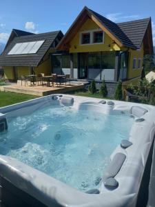 SPA Tubej - Adults Only