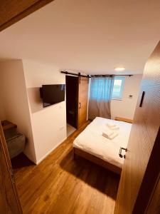 PJagodic Hotel Cerklje - 5min to Airport 