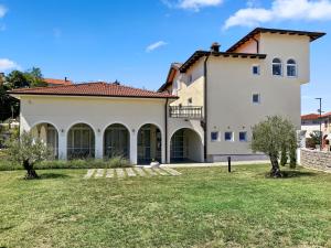 TOSCANINA Garni Hotel 