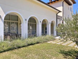 TOSCANINA Garni Hotel 