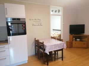 APARTMAJI VALTER 