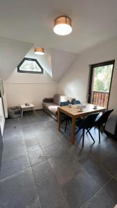Apartma Zala, Golte 