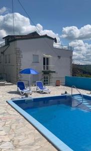 Apartma 4 