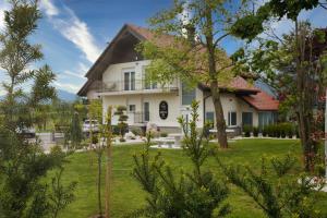47 Heaven Luxury House