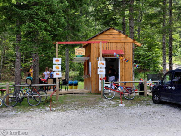 Okrepčevalnica Rdeča kapica (Cappuccetto rosso)