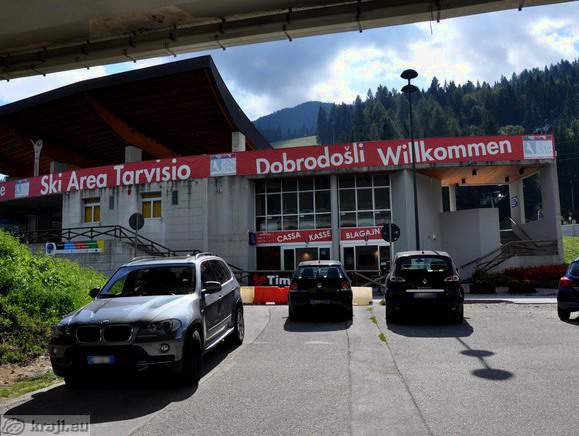 Kabinska žičnica na Višarje - Spodnja postaja