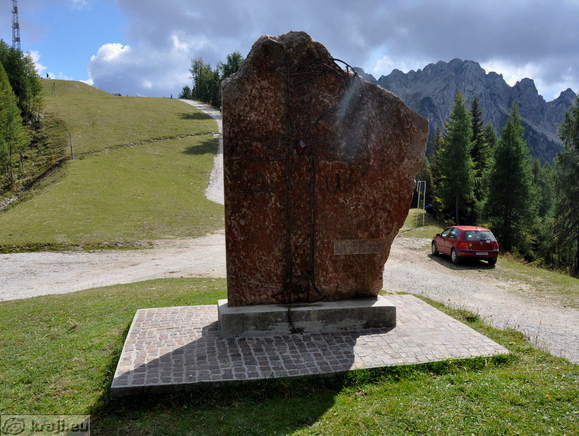 Monument of the Heavenly Way from the other side