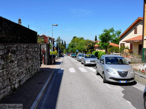 Ulica proti staremu Devinskemu gradu