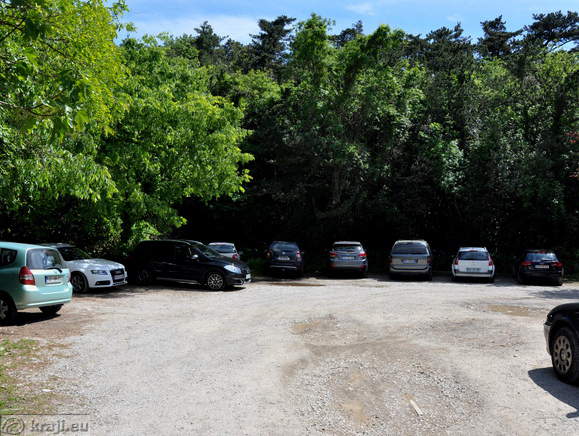 Parkirišče v Devinu