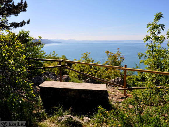 Klop z razgledom na morje Klop z razgledom na morje