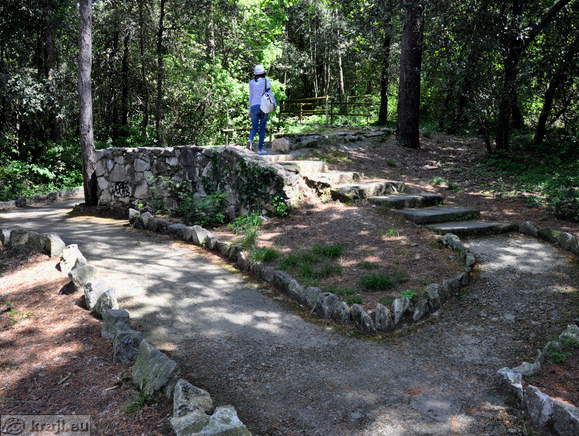 Lepo urejena Rilkejeva pot pri Devinu Lepo urejena Rilkejeva pot pri Devinu