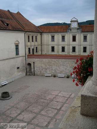 Schloss Brezice - Schloss Hof