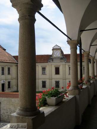 Schloss Brezice - Schloss Hof