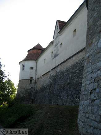 Schloss Brezice - Äußere