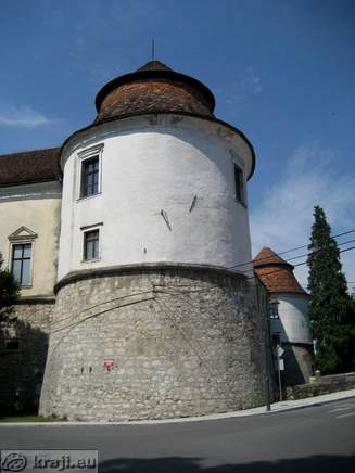 Schloss Brezice - Äußere