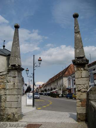 Schloss Brezice - Äußere