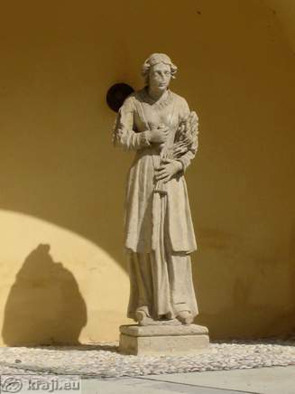 Statue on castle yard