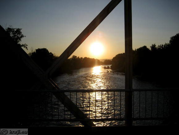 Alte Brücke über den Sava und Krka
