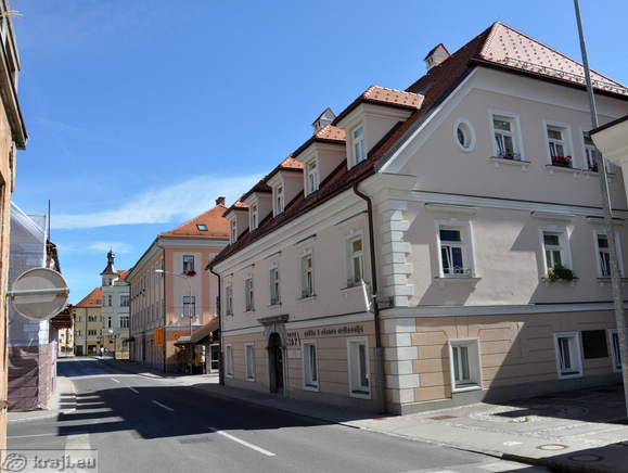 Ljubljanska cesta v smeri proti Trgu zbora odposlancev