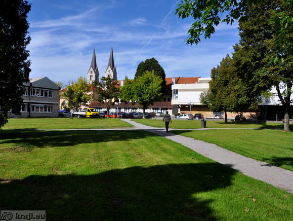 Path from park to the centre of Kocevje