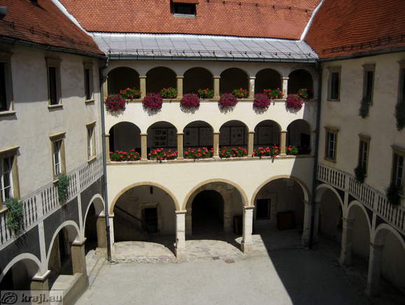 Arcaded corridors on north tract of the castle