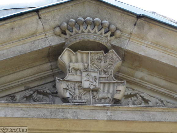 Coat-of-arms on the top of mausoleum