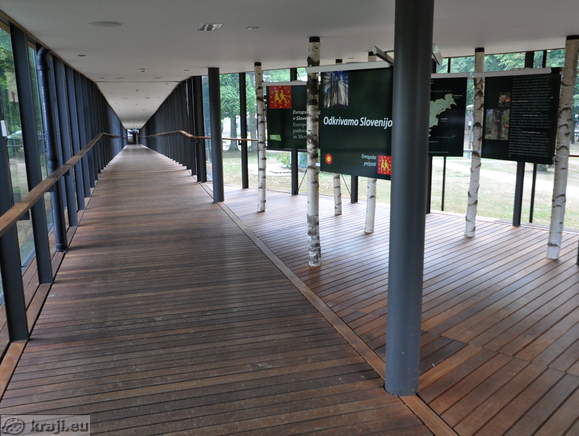 Pokrit hodnik med Wellness centrom Balnea in Hotelom Balnea