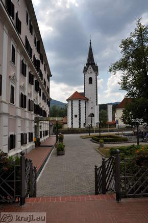 Cerkev sv. Ane iz Zdraviliškega parka