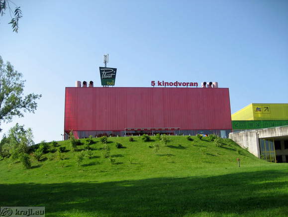 Planet tus in Novo mesto