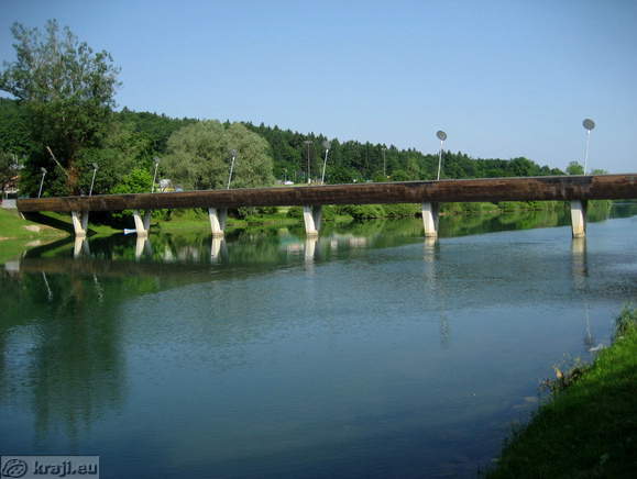 Wooden bridge and Krka river