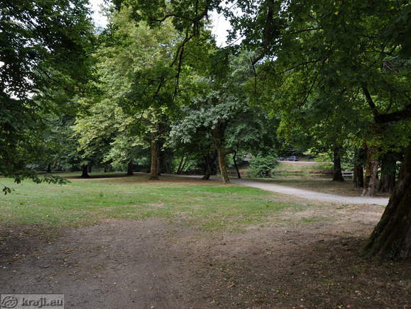 Park on the east side of the isle