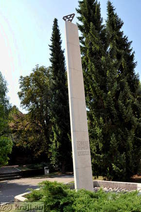 Metlika - Obelisk der Brüderlichkeit und Einheit